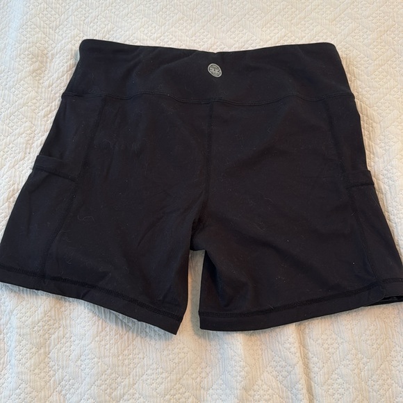 Grippy ended Biking Shorts with Pockets- size 10/L - Picture 2 of 4